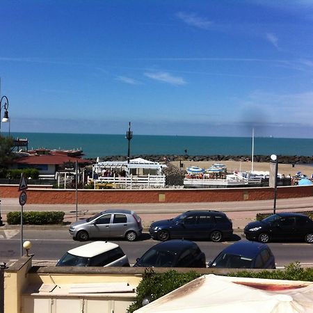 Rosa Dei Venti Hotel Fiumicino Exterior photo