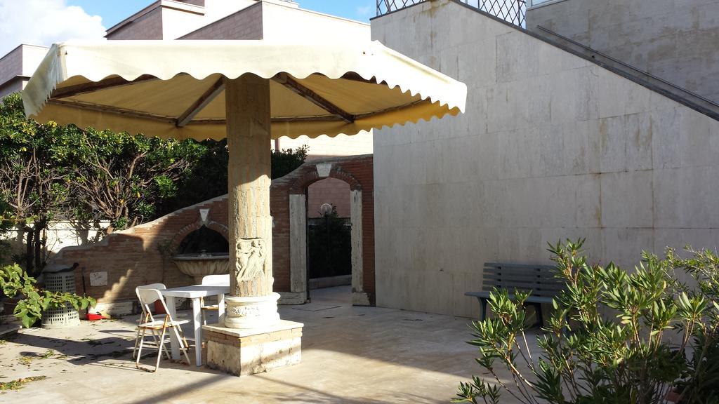Rosa Dei Venti Hotel Fiumicino Exterior photo